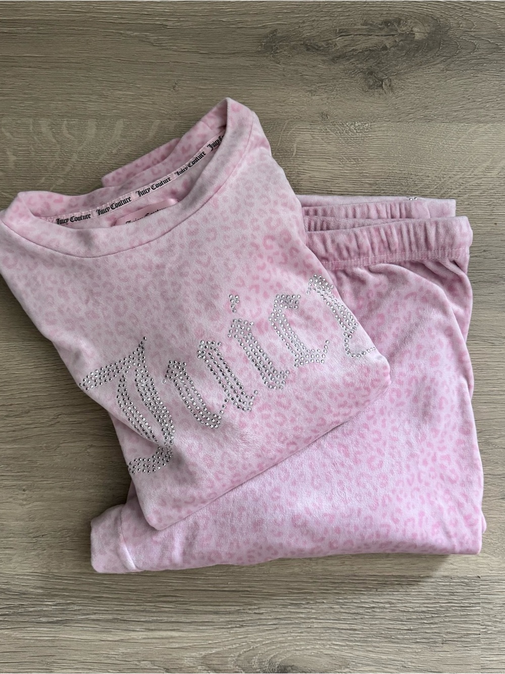 Juicy Couture Pink Leopard Velour Pajama Set Rhinestone Logo Long Sleeve S y2k